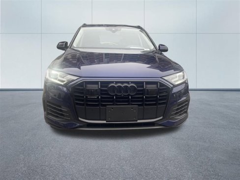 Used 2022 Audi Q7 Premium Plus image 2