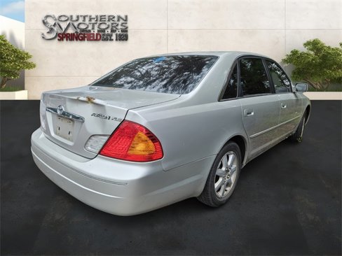 Used 2000 Toyota Avalon XLS image 6