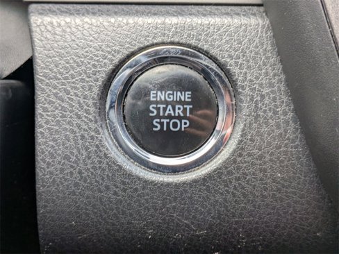 Used 2022 Toyota Camry SE image 26