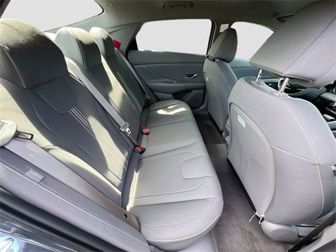 New 2025 Hyundai Elantra SEL image 25