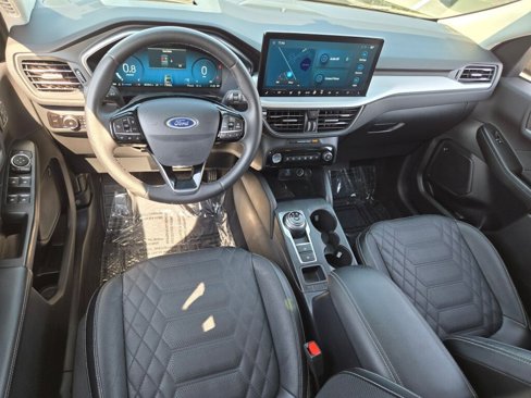 Used 2023 Ford Escape Platinum w/ Premium Technology Package image 30