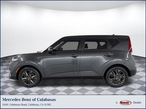 Used 2021 Kia Soul EX image 1