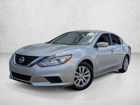 Used 2017 Nissan Altima 2.5 S image 1