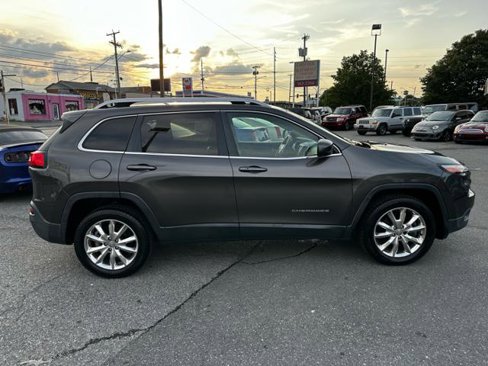 Used 2014 Jeep Cherokee Limited w/ Luxury Group image 4