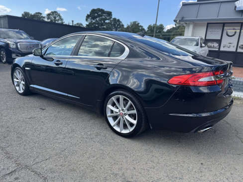 Used 2015 Jaguar XF Portfolio image 9