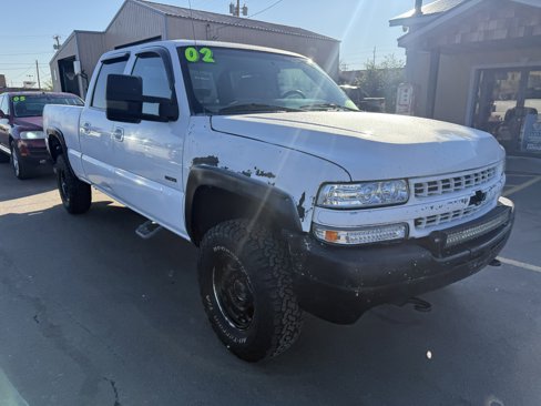 Used 2001 Chevrolet Silverado 2500 LS w/ Off-Road Skid Plate Pkg image 1