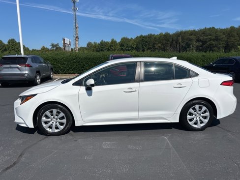 Used 2022 Toyota Corolla LE image 8