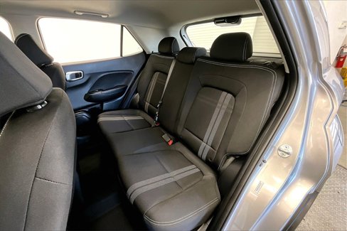 Certified 2023 Hyundai Venue SEL image 26