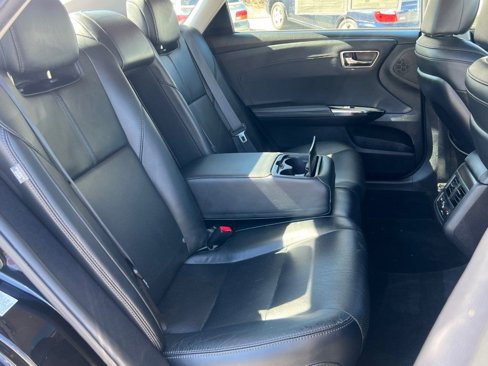 Used 2016 Toyota Avalon Limited image 14