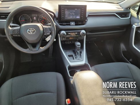Used 2019 Toyota RAV4 LE image 5
