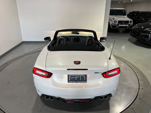 Used 2017 FIAT 124 Spider Abarth image 16
