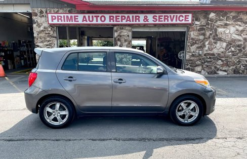 Used 2010 Scion xD image 8