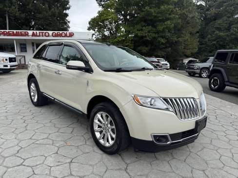 Used 2015 Lincoln MKX AWD w/ Equipment Group 102A image 1