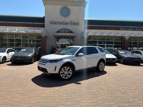 Used 2023 Land Rover Discovery Sport SE image 3