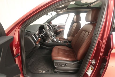 Used 2018 Audi Q5 2.0T Premium Plus w/ Premium Plus Package image 39
