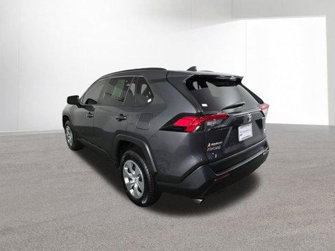 Used 2021 Toyota RAV4 LE image 41