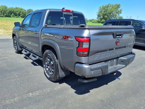 Used 2022 Nissan Frontier PRO-4X image 7