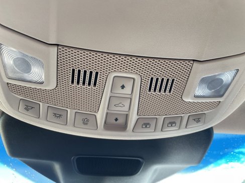 Used 2019 Lincoln Nautilus Reserve image 13
