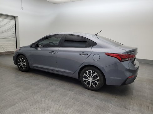 Used 2020 Hyundai Accent SE image 3