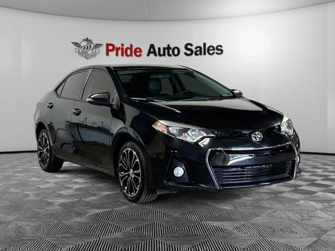 Used 2015 Toyota Corolla S image 3