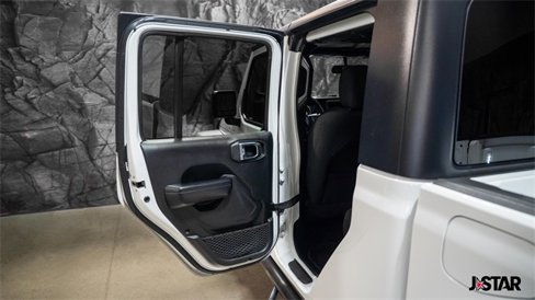 Used 2021 Jeep Gladiator Sport image 11