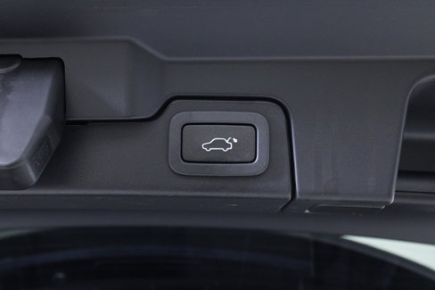 Used 2018 Land Rover Range Rover Evoque SE image 11