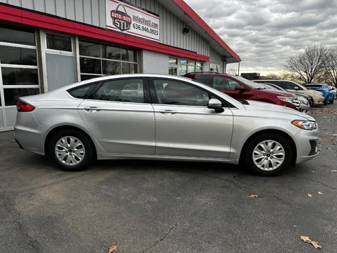Used 2019 Ford Fusion S image 8