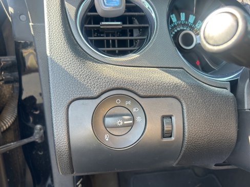 Used 2013 Ford Mustang Convertible image 18