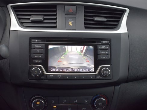 Used 2018 Nissan Sentra S image 14