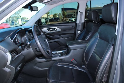 Used 2020 Chevrolet Traverse RS image 15