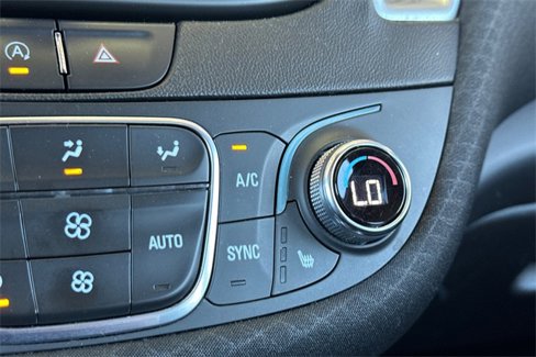 Used 2022 Chevrolet Malibu LT image 30