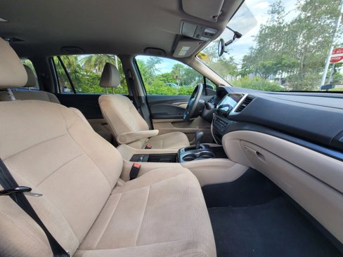 Used 2018 Honda Pilot EX image 12