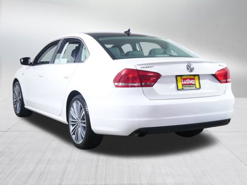 Used 2015 Volkswagen Passat 1.8T SE image 5