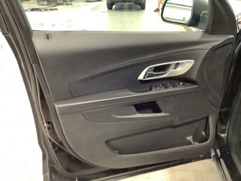 Used 2017 Chevrolet Equinox LS image 19