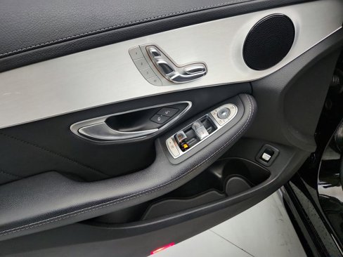 Used 2016 Mercedes-Benz C 300 Sedan image 20