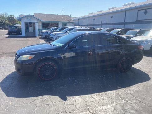 Used 2011 Toyota Camry LE image 8