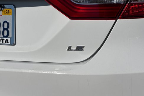 Certified 2020 Toyota Camry LE image 25