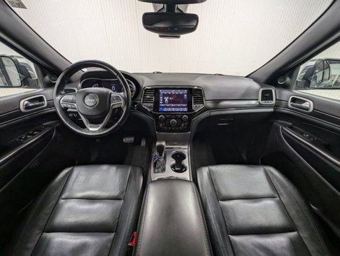 Used 2020 Jeep Grand Cherokee Limited image 2