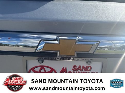 Used 2022 Chevrolet Traverse LS image 11