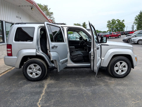 Used 2011 Jeep Liberty Sport w/ Popular Equipment Group image 15