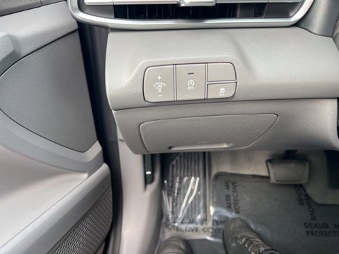 New 2025 Hyundai Elantra SE image 15