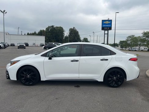 Used 2021 Toyota Corolla SE image 2