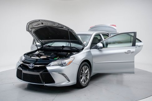 Used 2016 Toyota Camry SE image 30