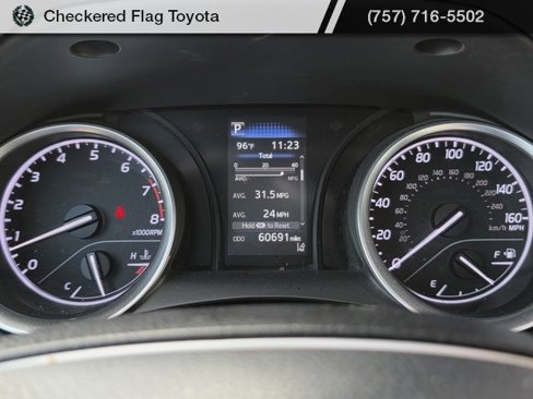 Used 2021 Toyota Camry LE image 11