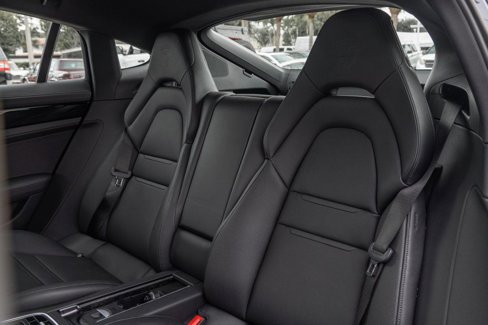 Used 2020 Porsche Panamera image 23