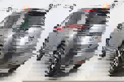 Used 2021 Nissan Rogue SL w/ Premium Package image 4