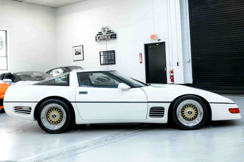 Used 1987 Chevrolet Corvette Coupe image 19