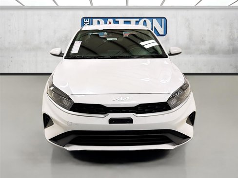 Used 2024 Kia Forte LXS image 2
