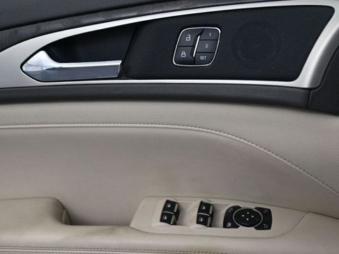 Used 2017 Lincoln MKZ Reserve w/ Climate Package image 19