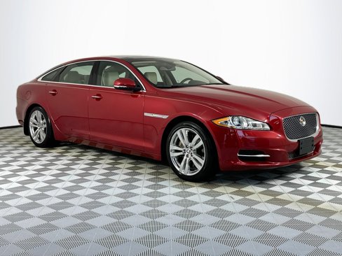 Used 2013 Jaguar XJ L Portfolio image 3